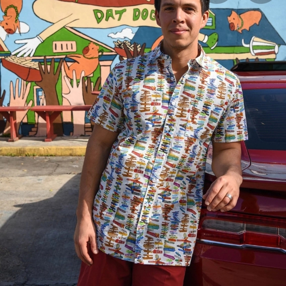 HASPEL | Island Street Signs Shirt